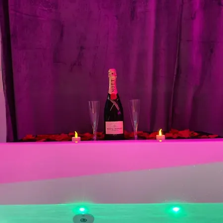 Appartement Jacuzzi Privatif Tugy