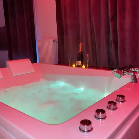 Jacuzzi Privatif Tugy *