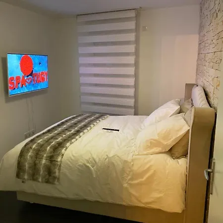 Apartment Jacuzzi Privatif Tugy Goussainville (Val-d'Oise)